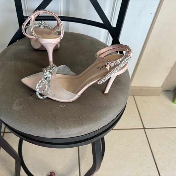 Size 8.5 Qupid Blush transparent Rhinestone Bow Ankle Strap Pointy Toe 4” heels - Picture 4 of 9